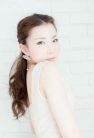 結婚式　二次会　パーティーアップ　ヘアアレンジ　編み込み